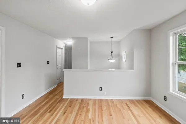 1208 DEVIN CT