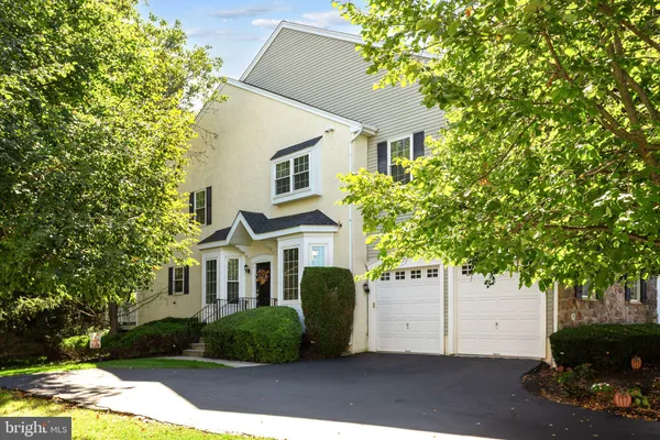 70 LONGVIEW LN