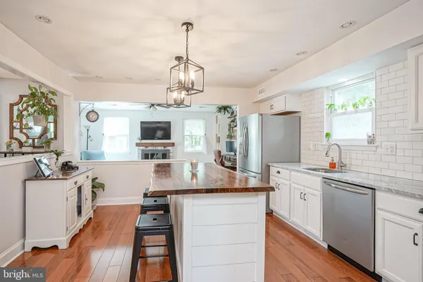 1106 WESTERLY DR