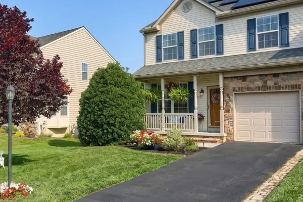 243 MAPLE DR