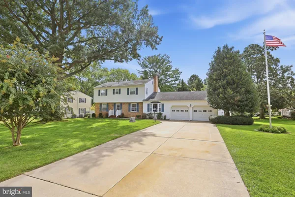 86 DALWIN DR