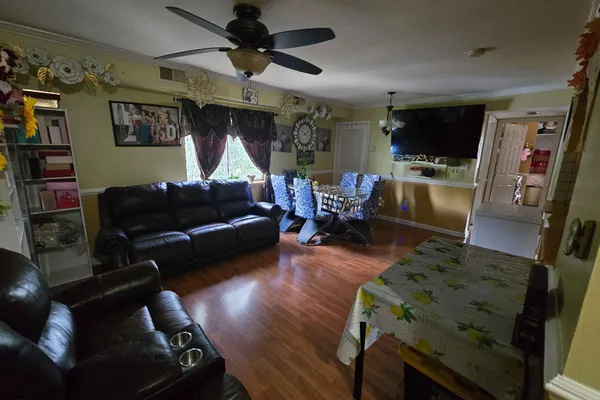 7492 PRINCESS CAROL CT 9