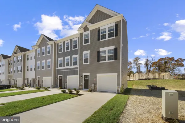 366 HACKLEY DR