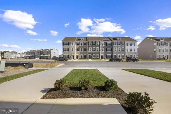 366 HACKLEY DR