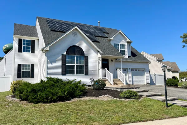 62 STONEGATE DR