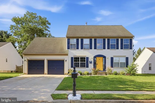 4 W KENNEDY DR