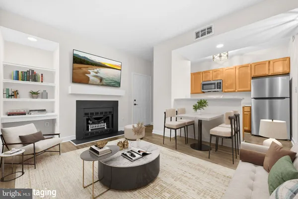 3901 PENDERVIEW DR 1502