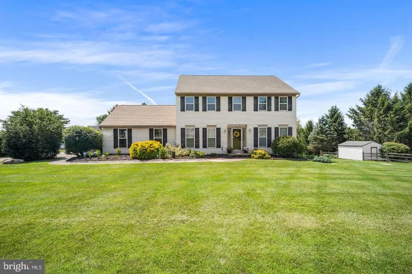 311 HERON DR