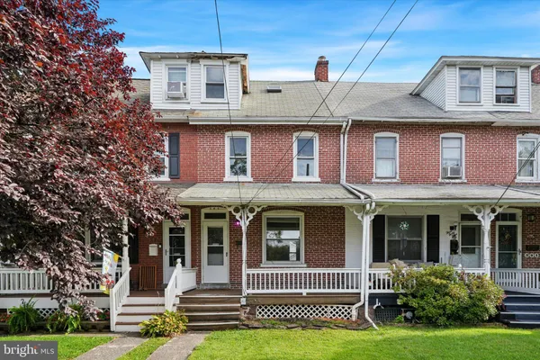 345 YORK AVE