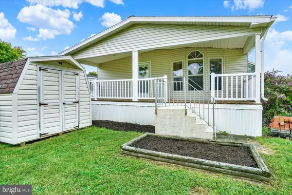 132 GATESHEAD DR