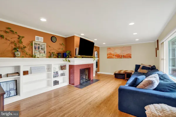 3 WINDEMERE CT