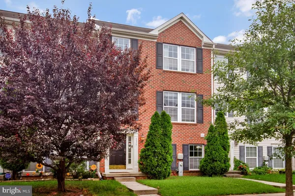 3317 GOLDENEYE CIR