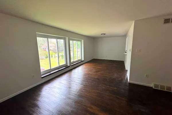 146 OAK PINES BLVD