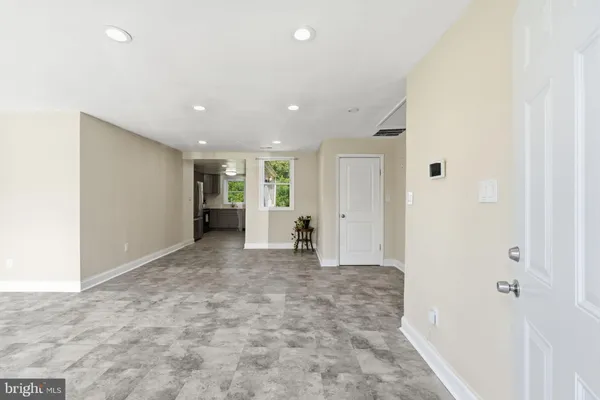8317 SCHULTZ RD