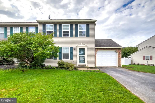 44 ASHLEY DR