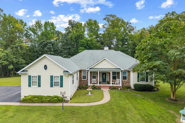 13330 OLDE OAK DR