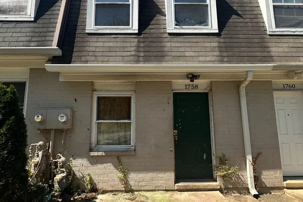 1758 DUTCH VILLAGE DR 0-382