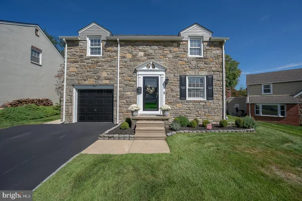 5 ALTHEA LN