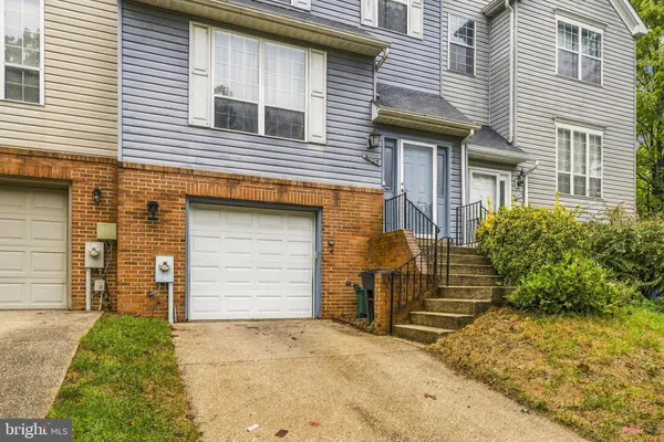 6107 LITTLE FOXES RUN