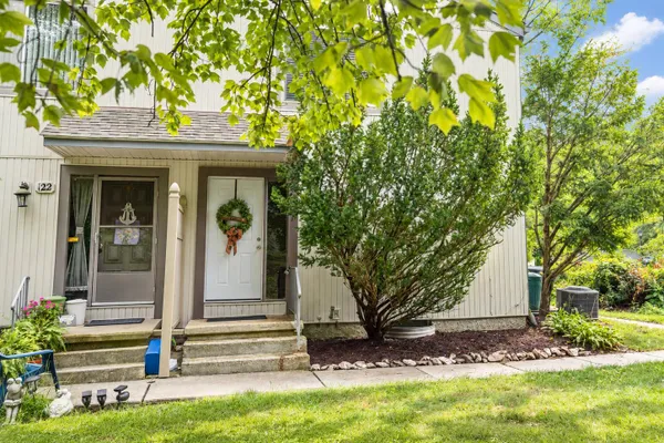 120 EASTFORD CT 120