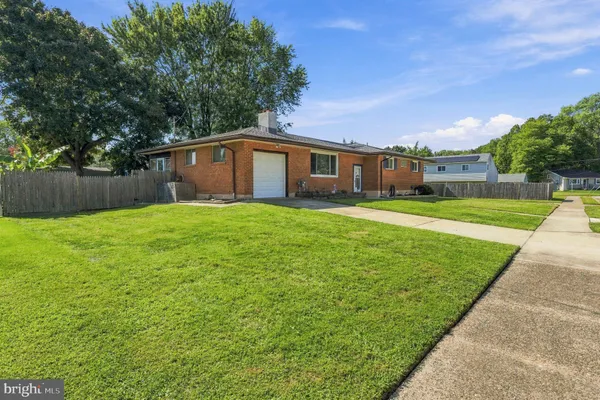 15 PLASKET AVE