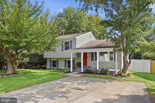 226 THAMES DR