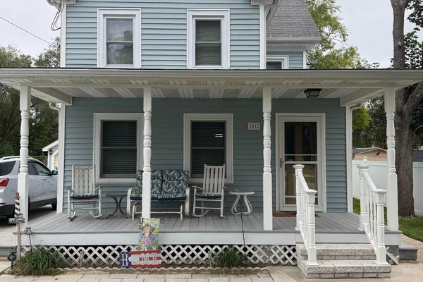2412 OGDEN AVE