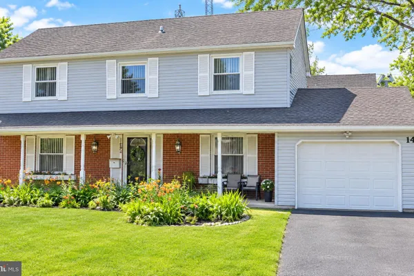 14 MELROSE LN