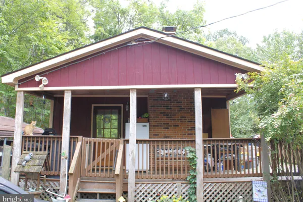 214 ROCKY MOUNTAIN LN