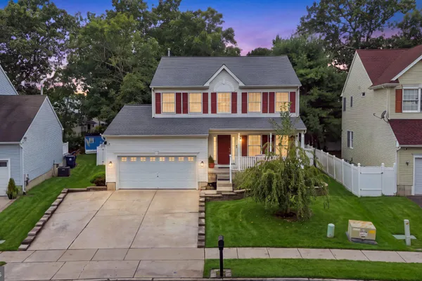 33 DELANCY CT