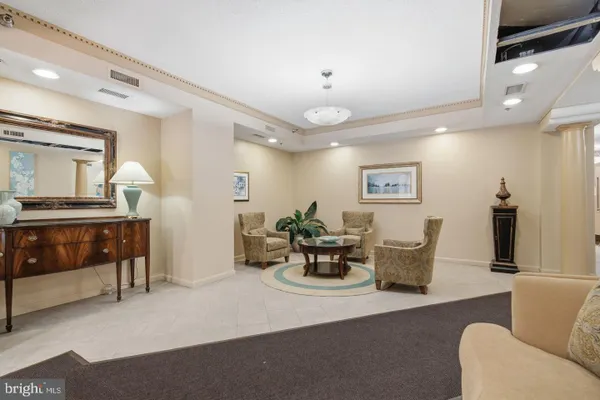 14805 PENNFIELD CIR 304