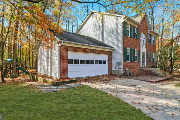 14101 KATHLEEN LN