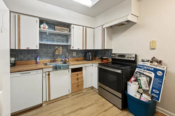 6711 PARK HEIGHTS AVE 112