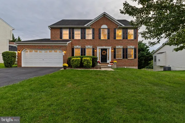 404 BRIDLEWREATH WAY