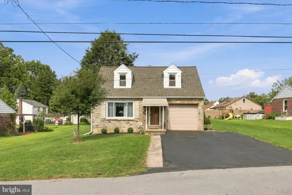 1615 BUTTERCUP RD