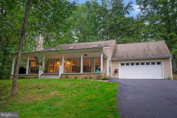 27 TAMARACK TER