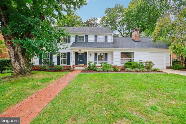 11812 FARMLAND DR