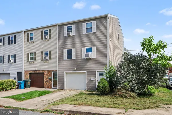 101 WOLF ST