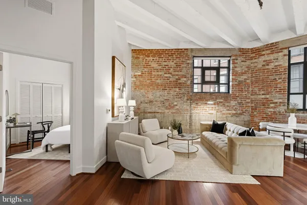1701 KALORAMA RD 204