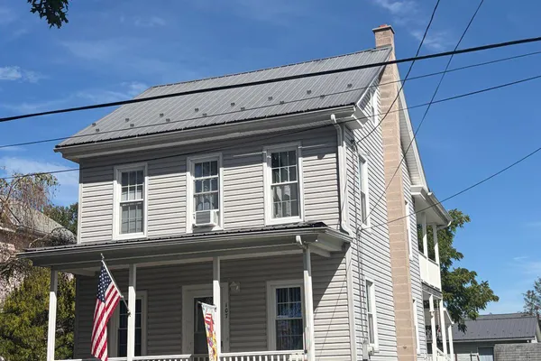 107 N KEYSTONE ST