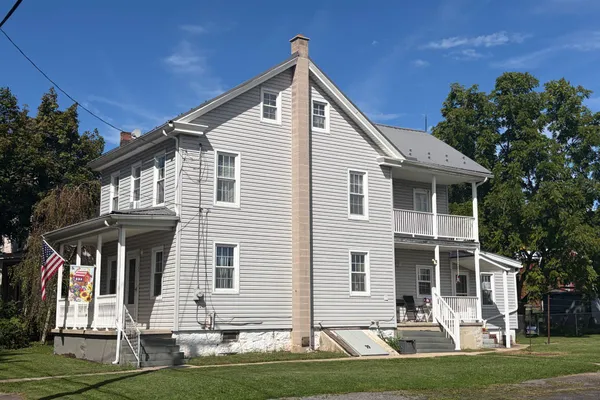 107 N KEYSTONE ST