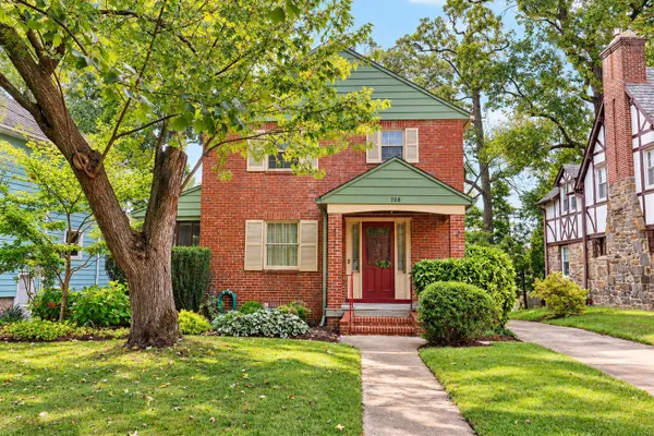 708 DRYDEN DR