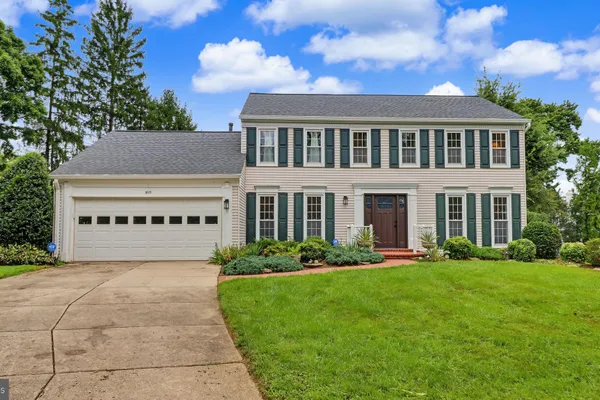 9117 WILLOW POND LN