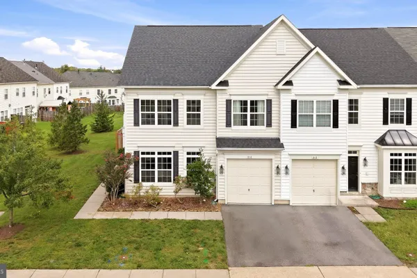 314 PRESTWICK LN