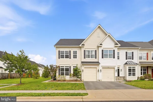 314 PRESTWICK LN