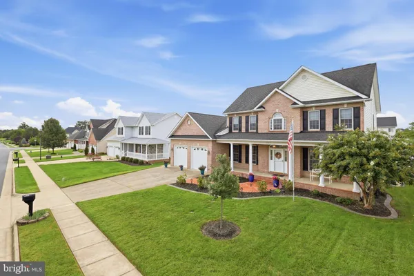 207 COOL SPRING DR