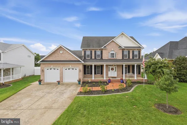 207 COOL SPRING DR