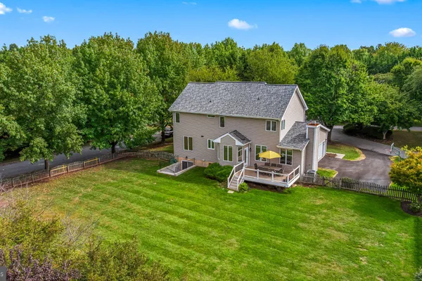 77 BEECHAM CT