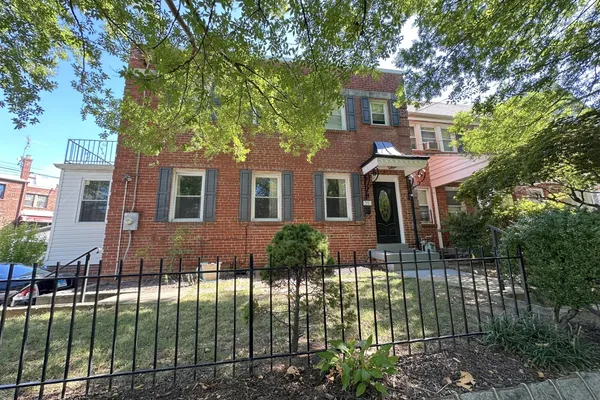 59 FARRAGUT PL