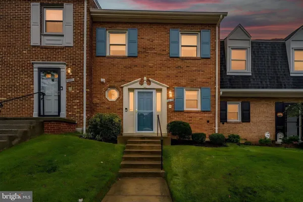 4523 GARBO CT